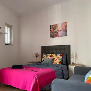 Hostal By La Rambla Rooms, Barcelona