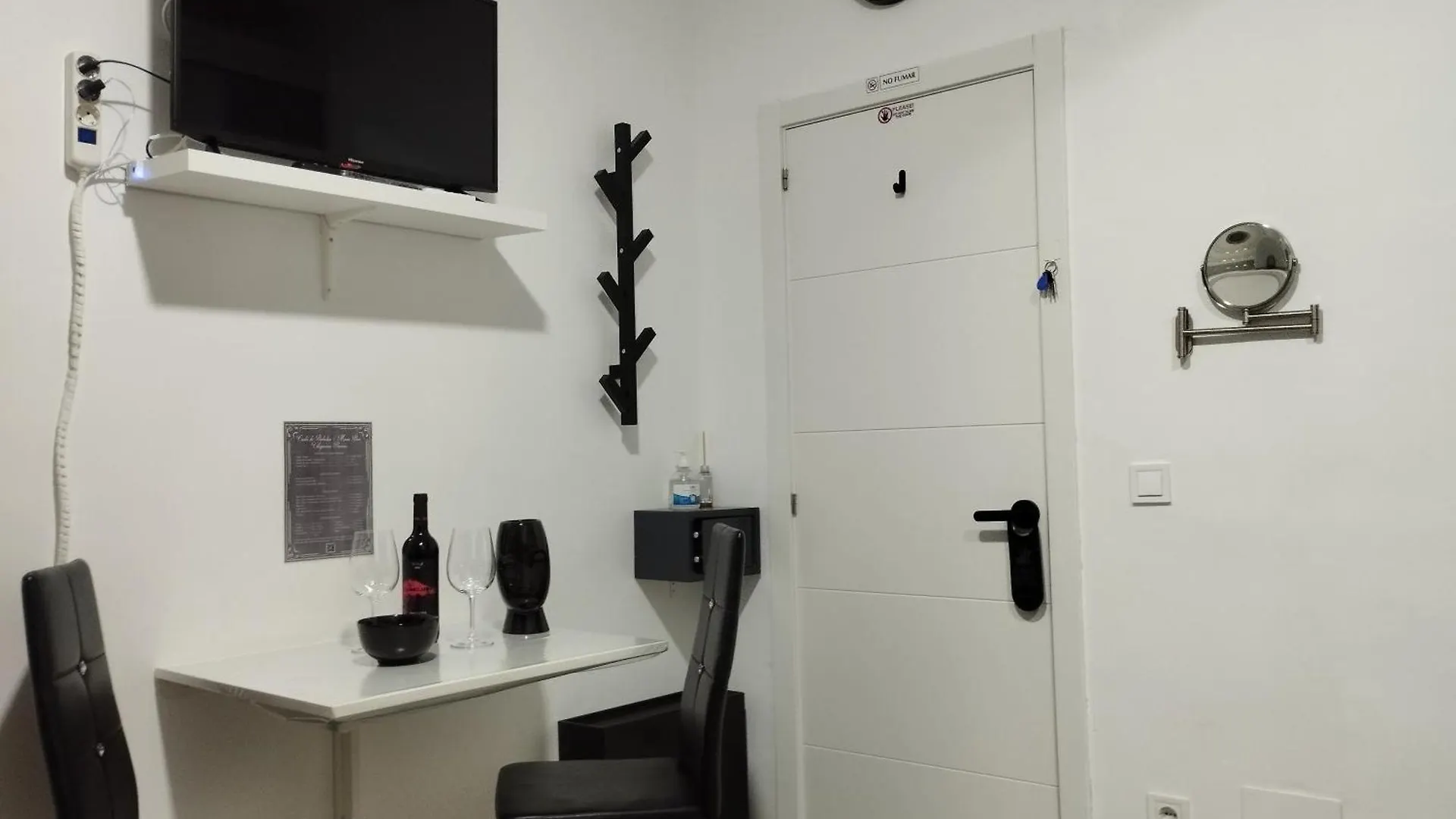 Vilapicina Hostal location